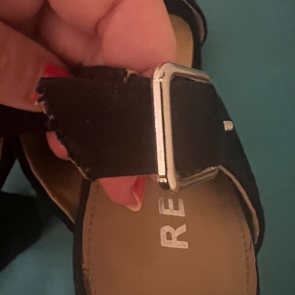 Report heels black size 8.5 used - Picture 7 of 10